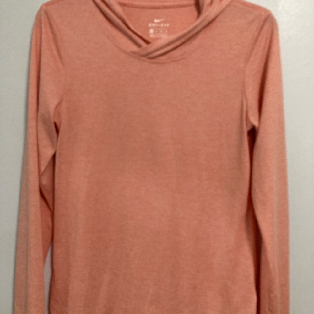 Nike Size XS Dri-Fit Active Wear Long Sleeve ( with Hoodie ) Shirt.